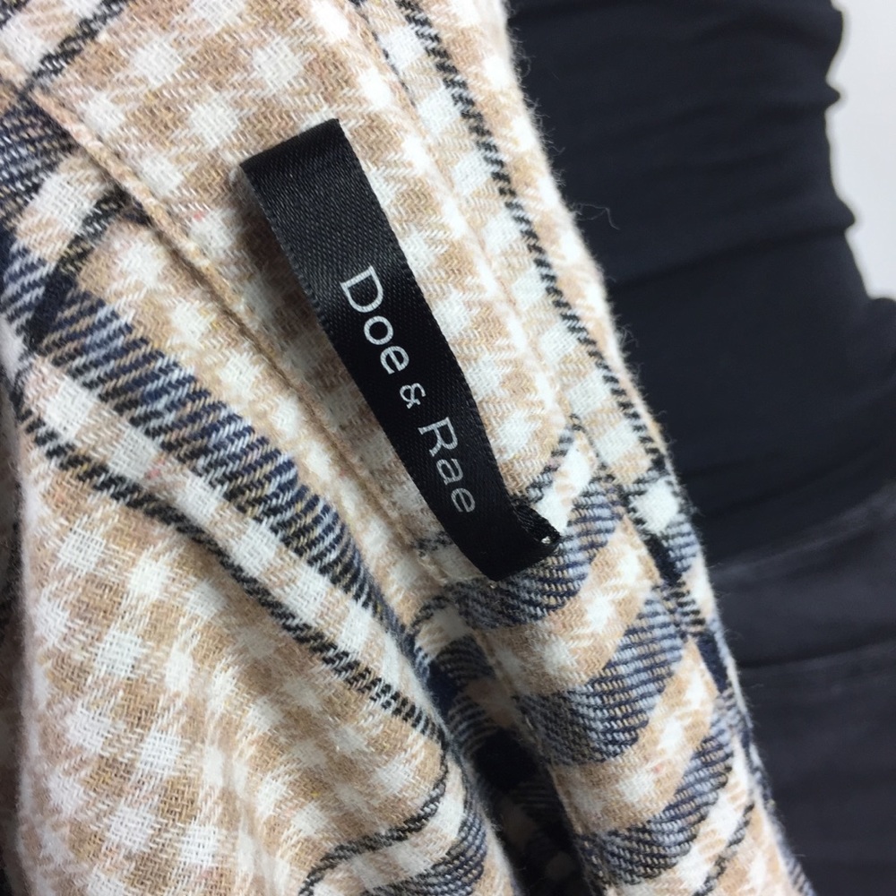 Doe & Rae Plaid Button Up Top Size S - Picture 3 of 16